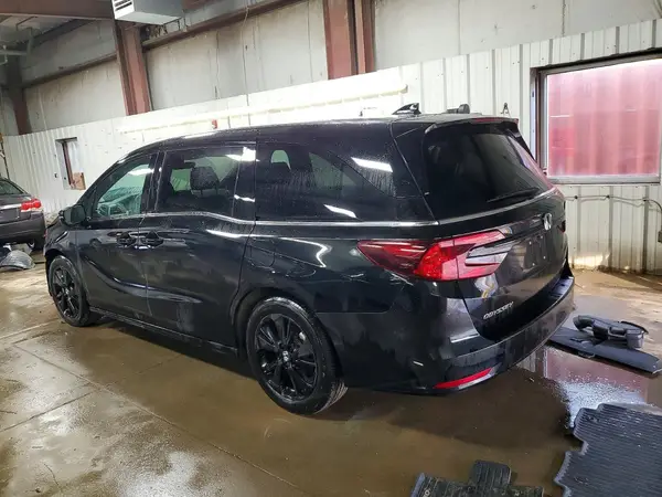 5FNRL6H72RB072254 2024 HONDA ODYSSEY - Image 2