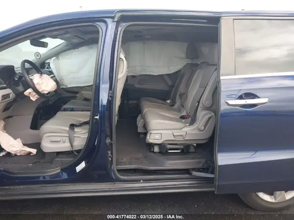 5FNRL6H73JB002573 2018 HONDA ODYSSEY - Image 8