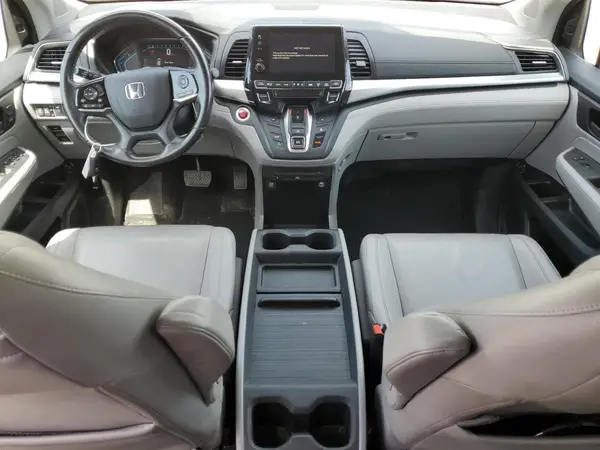 5FNRL6H73JB005389 2018 HONDA ODYSSEY - Image 8