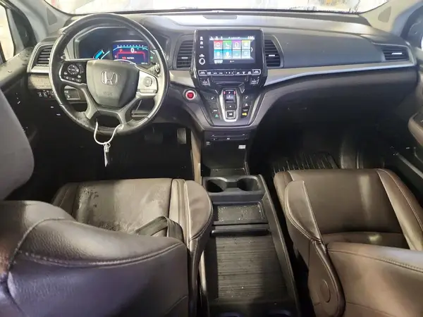 5FNRL6H73JB013203 2018 HONDA ODYSSEY - Image 8
