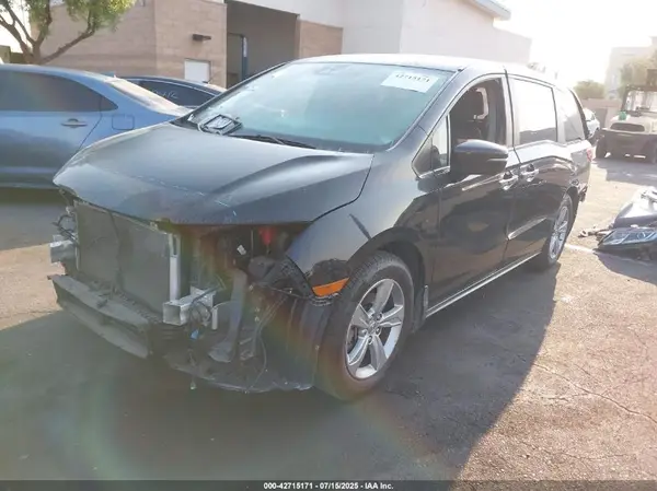 5FNRL6H73JB016778 2018 HONDA ODYSSEY - Image 2