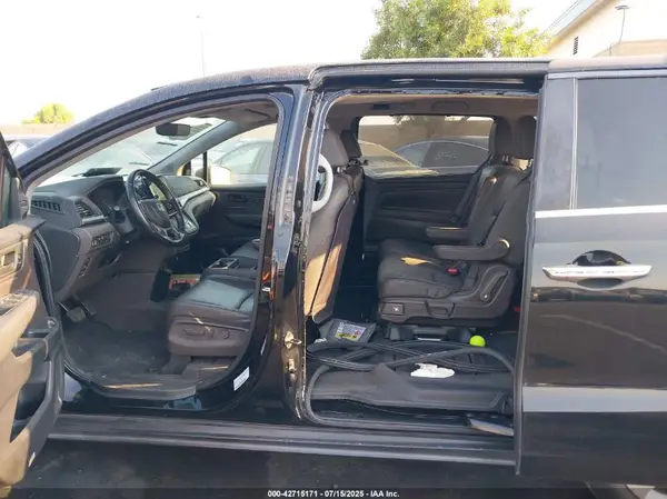 5FNRL6H73JB016778 2018 HONDA ODYSSEY - Image 8
