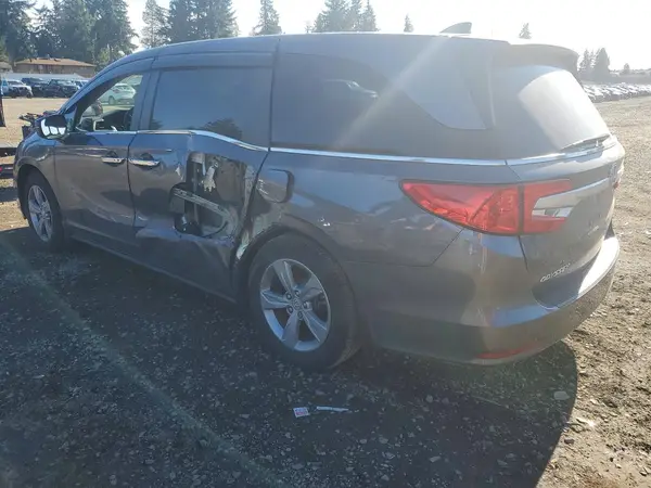 5FNRL6H73JB017641 2018 HONDA ODYSSEY - Image 2