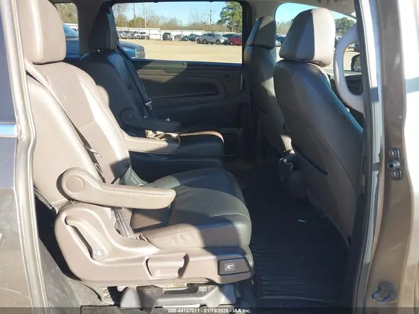 5FNRL6H73JB026212 2018 HONDA ODYSSEY - Image 8