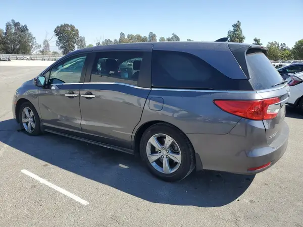 5FNRL6H73JB029658 2018 HONDA ODYSSEY - Image 2