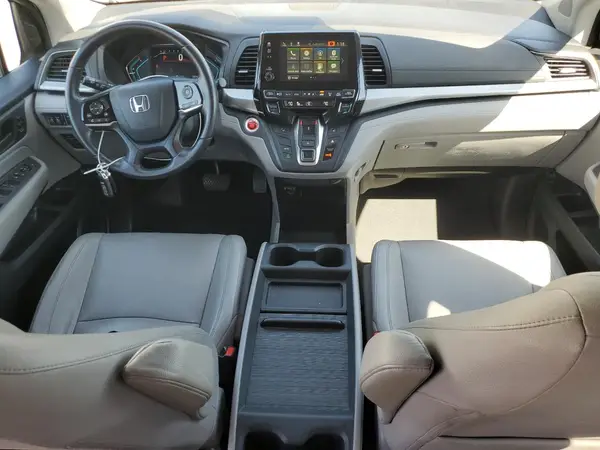 5FNRL6H73JB029658 2018 HONDA ODYSSEY - Image 8