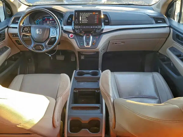 5FNRL6H73JB034438 2018 HONDA ODYSSEY - Image 8