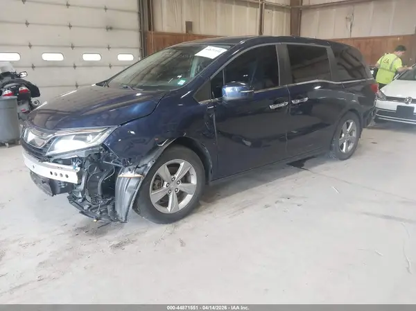 5FNRL6H73JB037887 2018 HONDA ODYSSEY - Image 2