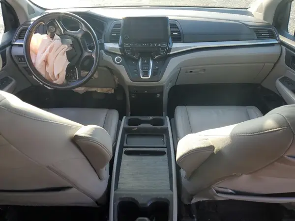 5FNRL6H73JB038215 2018 HONDA ODYSSEY - Image 8