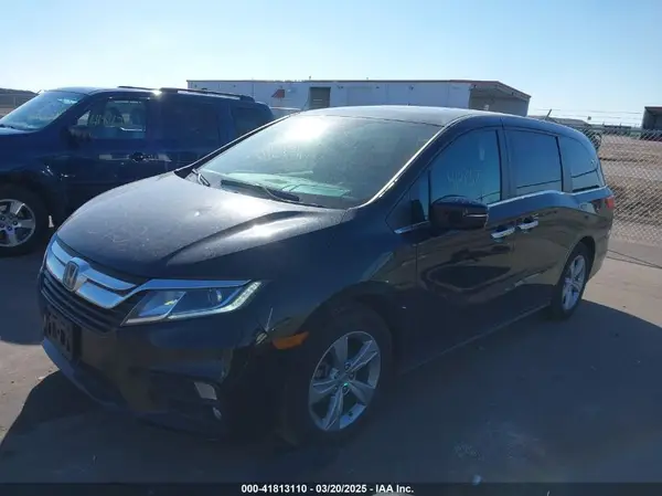 5FNRL6H73JB039428 2018 HONDA ODYSSEY - Image 2