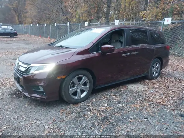 5FNRL6H73JB041261 2018 HONDA ODYSSEY - Image 2