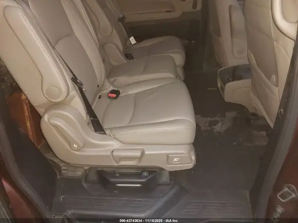 5FNRL6H73JB041261 2018 HONDA ODYSSEY - Image 8