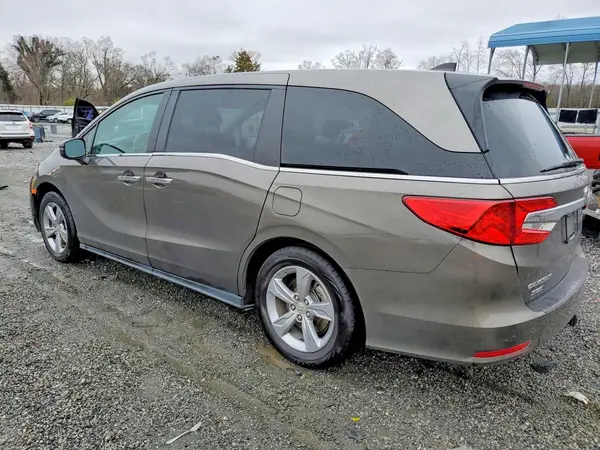 5FNRL6H73JB042670 2018 HONDA ODYSSEY - Image 2