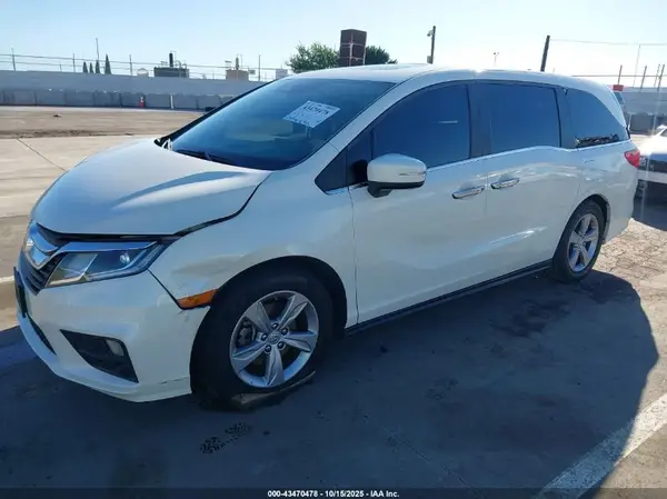 5FNRL6H73JB047948 2018 HONDA ODYSSEY - Image 2
