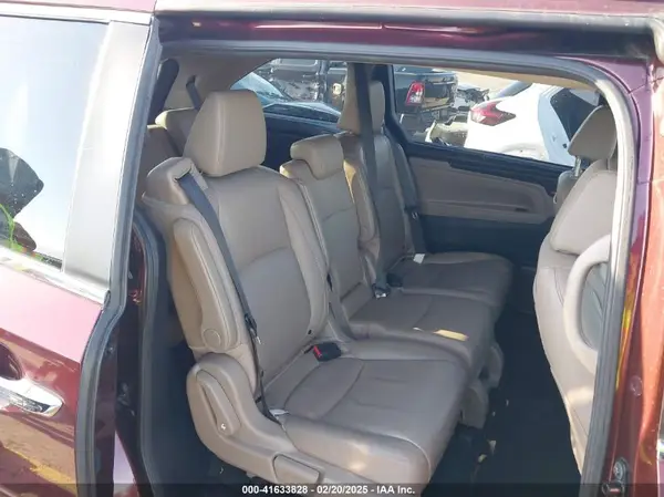 5FNRL6H73JB052258 2018 HONDA ODYSSEY - Image 8