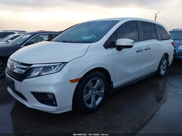 5FNRL6H73JB056343 2018 HONDA ODYSSEY - Image 2