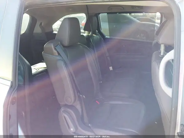 5FNRL6H73JB058447 2018 HONDA ODYSSEY - Image 8