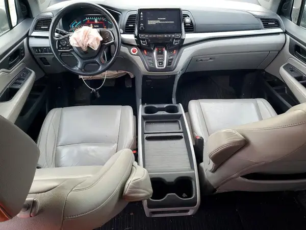 5FNRL6H73JB059887 2018 HONDA ODYSSEY - Image 8