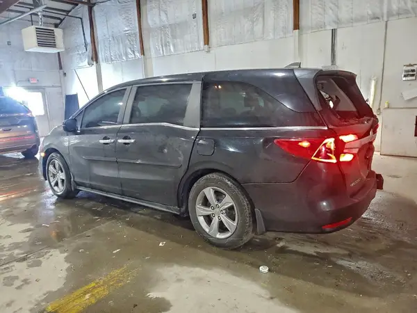 5FNRL6H73JB064765 2018 HONDA ODYSSEY - Image 2