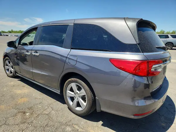 5FNRL6H73JB067732 2018 HONDA ODYSSEY - Image 2