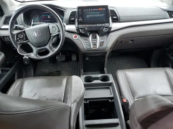 5FNRL6H73JB069805 2018 HONDA ODYSSEY - Image 8