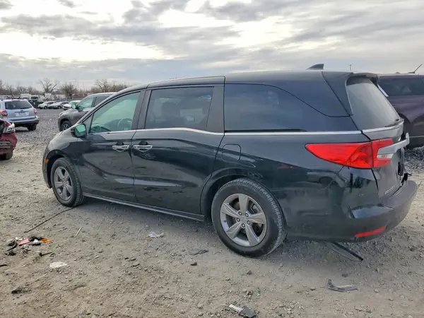 5FNRL6H73JB071618 2018 HONDA ODYSSEY - Image 2