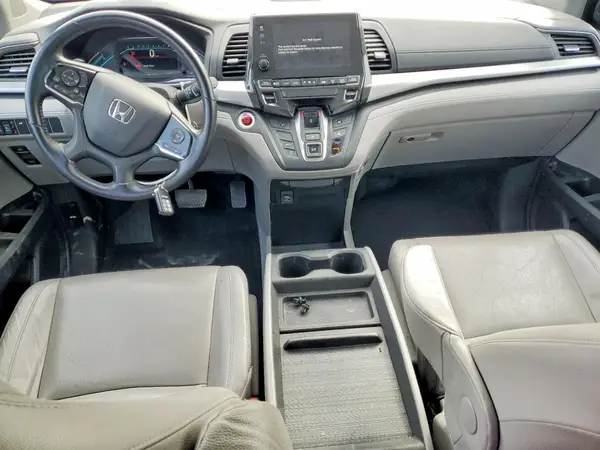 5FNRL6H73JB071618 2018 HONDA ODYSSEY - Image 8
