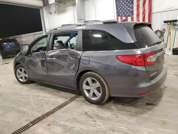 5FNRL6H73JB072008 2018 HONDA ODYSSEY - Image 2