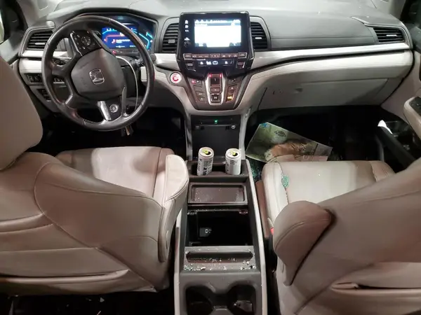5FNRL6H73JB072008 2018 HONDA ODYSSEY - Image 8