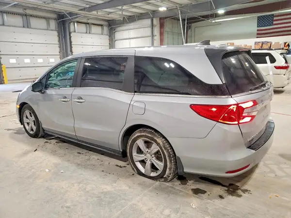 5FNRL6H73JB075524 2018 HONDA ODYSSEY - Image 2