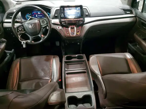 5FNRL6H73JB075524 2018 HONDA ODYSSEY - Image 8