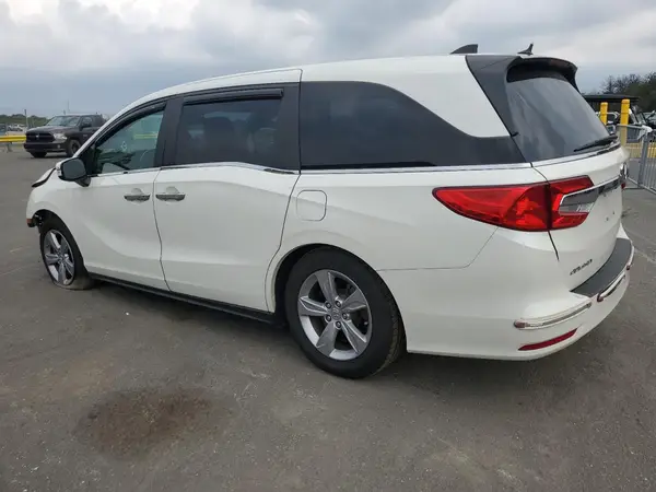 5FNRL6H73JB081114 2018 HONDA ODYSSEY - Image 2