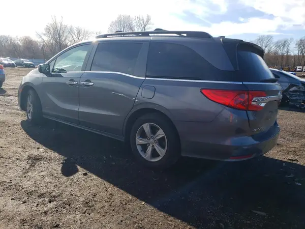 5FNRL6H73JB082067 2018 HONDA ODYSSEY - Image 2