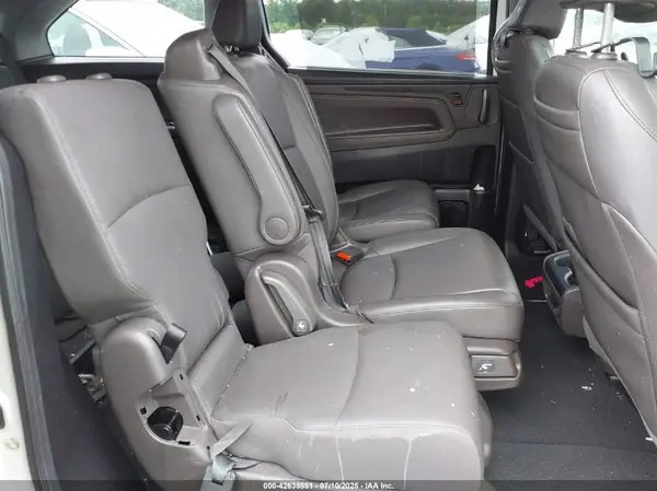 5FNRL6H73JB085938 2018 HONDA ODYSSEY - Image 8
