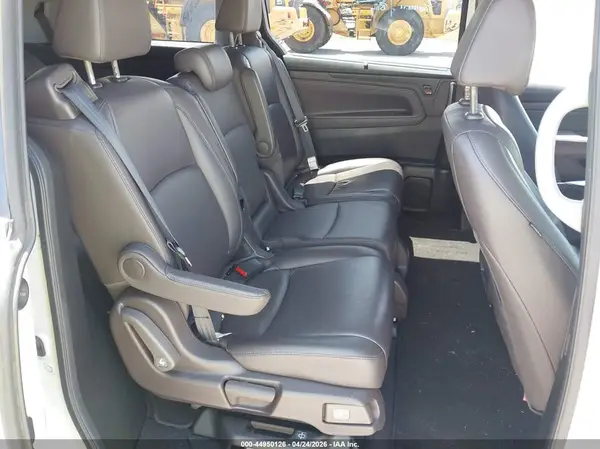 5FNRL6H73JB090251 2018 HONDA ODYSSEY - Image 8