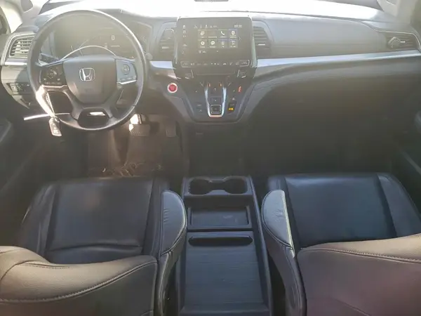5FNRL6H73JB093215 2018 HONDA ODYSSEY - Image 8