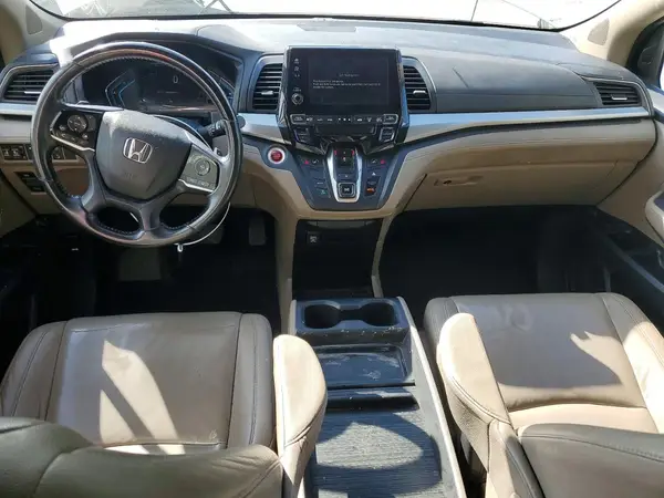 5FNRL6H73JB094302 2018 HONDA ODYSSEY - Image 8