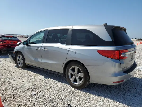 5FNRL6H73JB098611 2018 HONDA ODYSSEY - Image 2