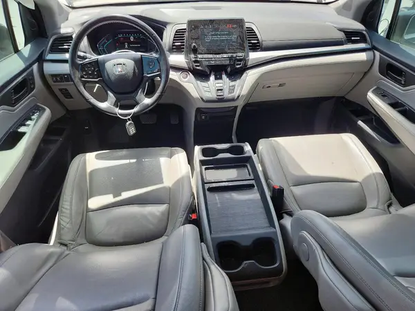 5FNRL6H73JB105671 2018 HONDA ODYSSEY - Image 8