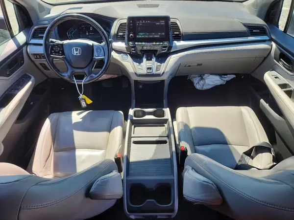 5FNRL6H73JB112247 2018 HONDA ODYSSEY - Image 8