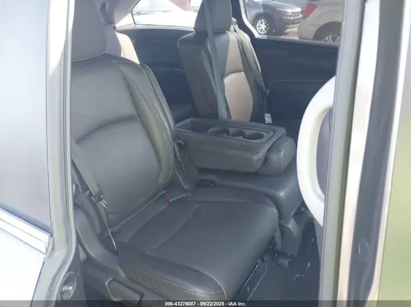 5FNRL6H73MB001881 2021 HONDA ODYSSEY - Image 8