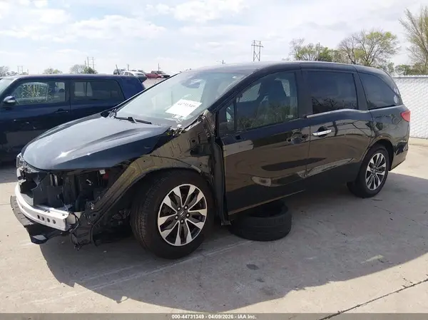 5FNRL6H73NB038169 2022 HONDA ODYSSEY - Image 2