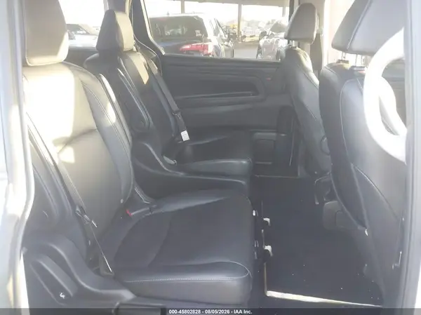 5FNRL6H73NB064450 2022 HONDA ODYSSEY - Image 8