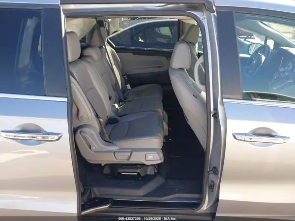5FNRL6H73NB069423 2022 HONDA ODYSSEY - Image 8