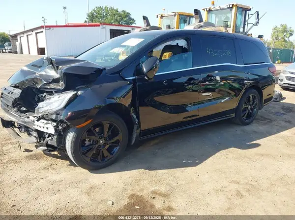 5FNRL6H73RB004576 2024 HONDA ODYSSEY - Image 2