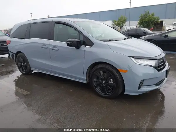 5FNRL6H73RB023418 2024 HONDA ODYSSEY - Image 1