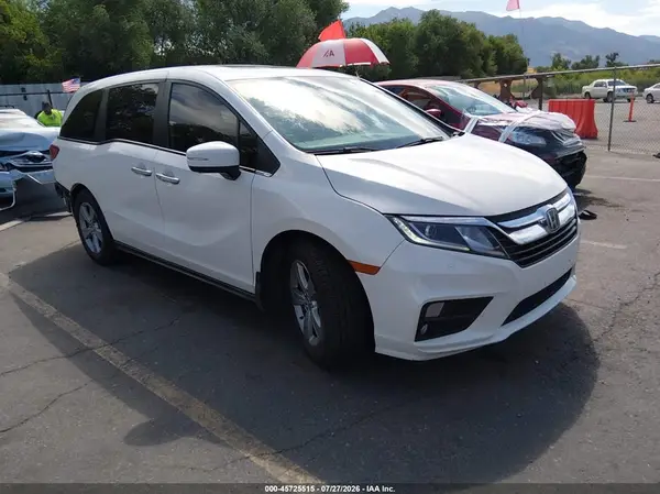 5FNRL6H74JB005501 2018 HONDA ODYSSEY - Image 1