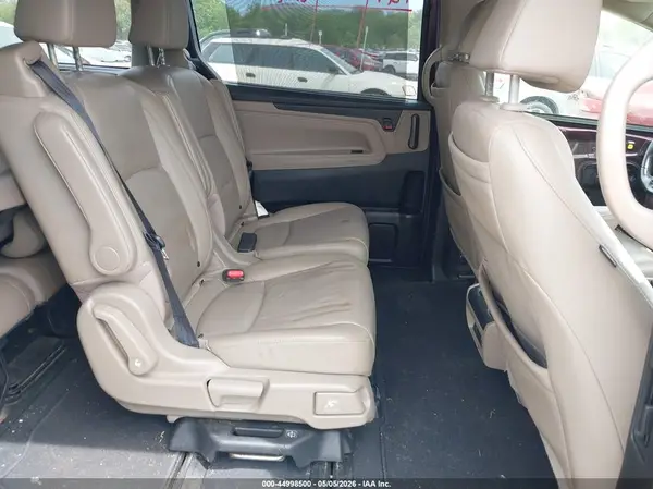 5FNRL6H74JB006812 2018 HONDA ODYSSEY - Image 8