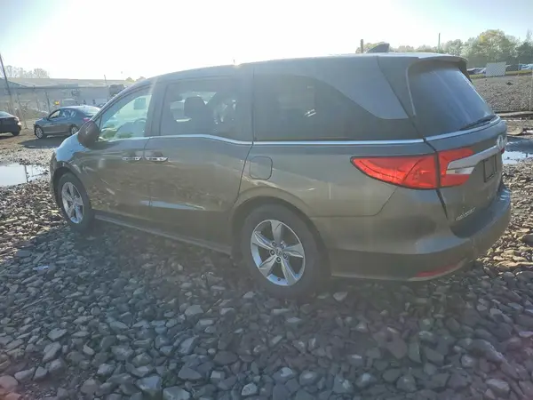 5FNRL6H74JB013162 2018 HONDA ODYSSEY - Image 2