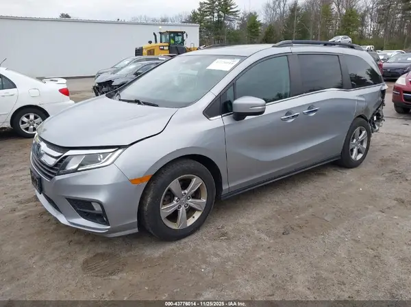 5FNRL6H74JB013243 2018 HONDA ODYSSEY - Image 2